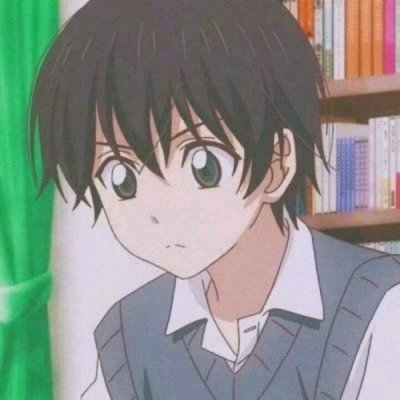 雅丹地貌厕所走红 游客手拿纸巾打卡